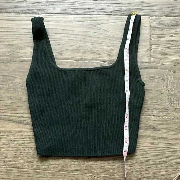 🔥Babaton🔥 | Aritzia forest green Arjun knits fitted ribbed  tank top - Picture 8 of 11